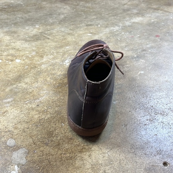 Cole Haan Men's Brown Leather Shoes with Vibram Soles
Size: 10 1/2 - Picture 9 of 16